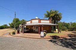 25 Bena Street, Burcher