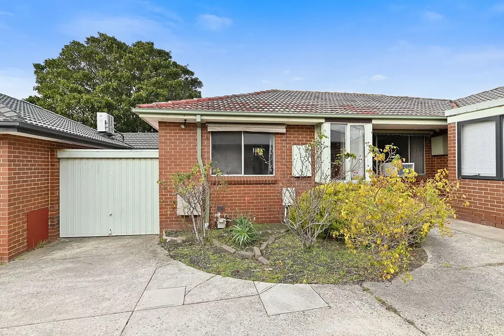 Easy Living Close to Shops, Schools & the Beach