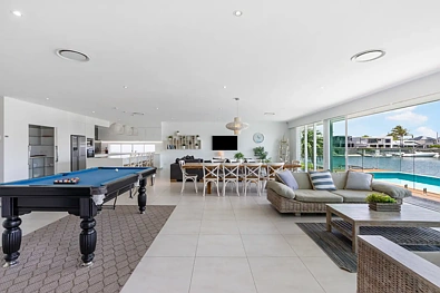 14 Eady Avenue, Broadbeach Waters, QLD 4218, 5 slaapkamers, 5 badkamers, House