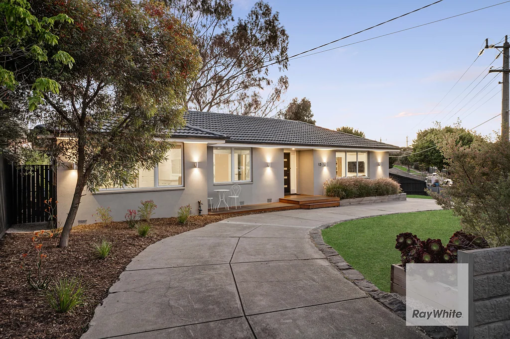 13 Churchill Avenue, Tullamarine, VIC 3043