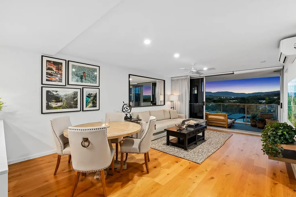 Robina 1ਬੈੱਡਰੂਮ Rare Find: 1 Bedroom + 2 Carparks in Brooke Residences, Robina