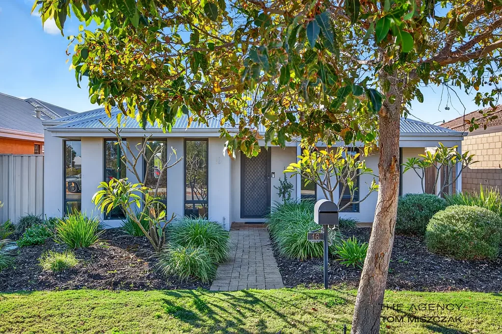 16 Koolbardi Loop, Byford, WA 6122