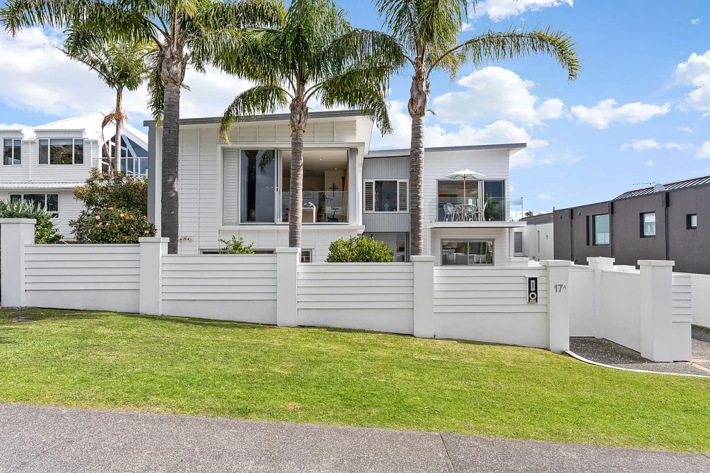 Waiake 4 Bedroom A Seaside Home Beyond Compare