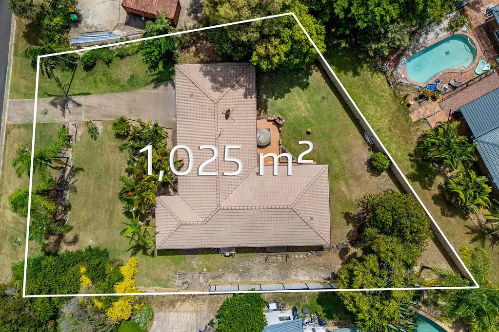 4 Grimsdyke Court, Molendinar, QLD 4214