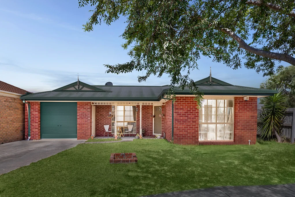 13 Cowper Crescent, Sunbury, VIC 3429