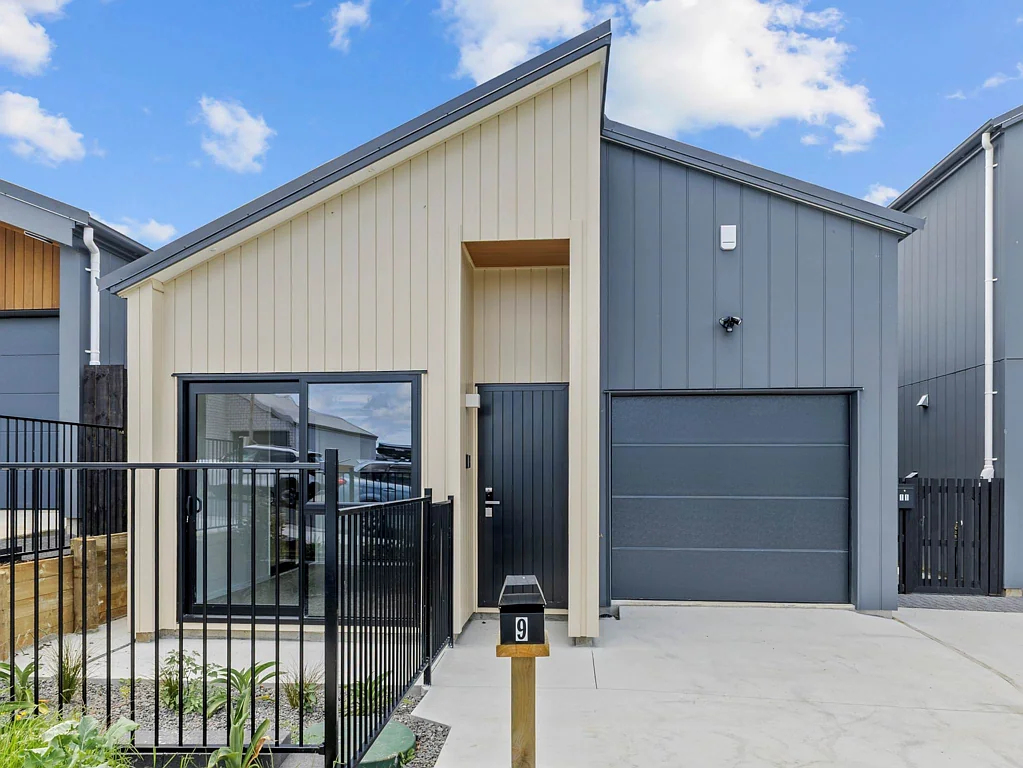Pukekohe 3房  Single Level Standalone with Garage