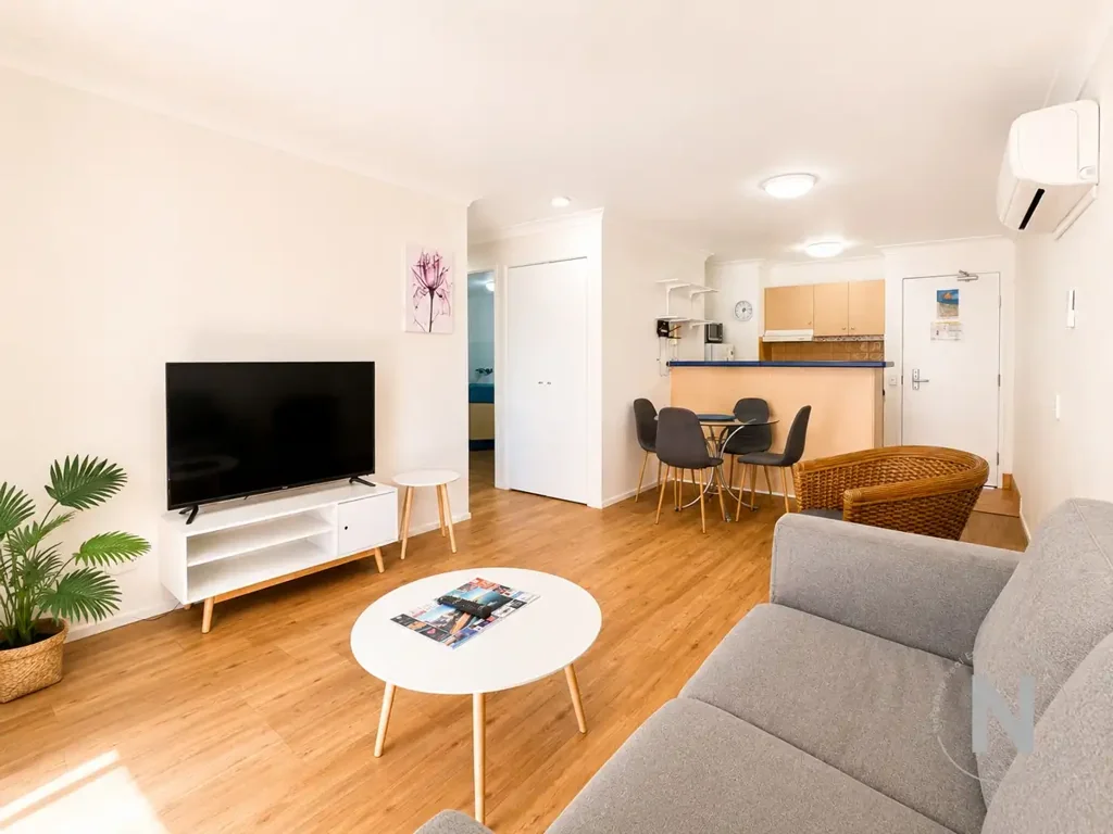 Furnished 1 Bedroom Apartment Walking Distance to Everything