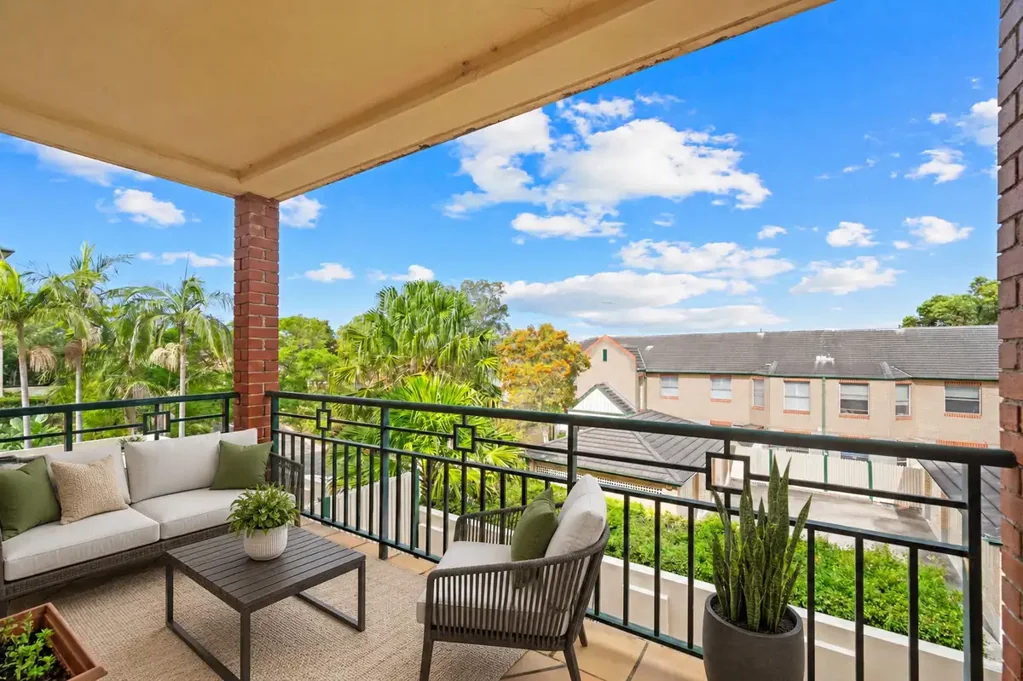 Concord 2Phòng ngủ Tranquil Garden Apartment in Exclusive Waterfront Community