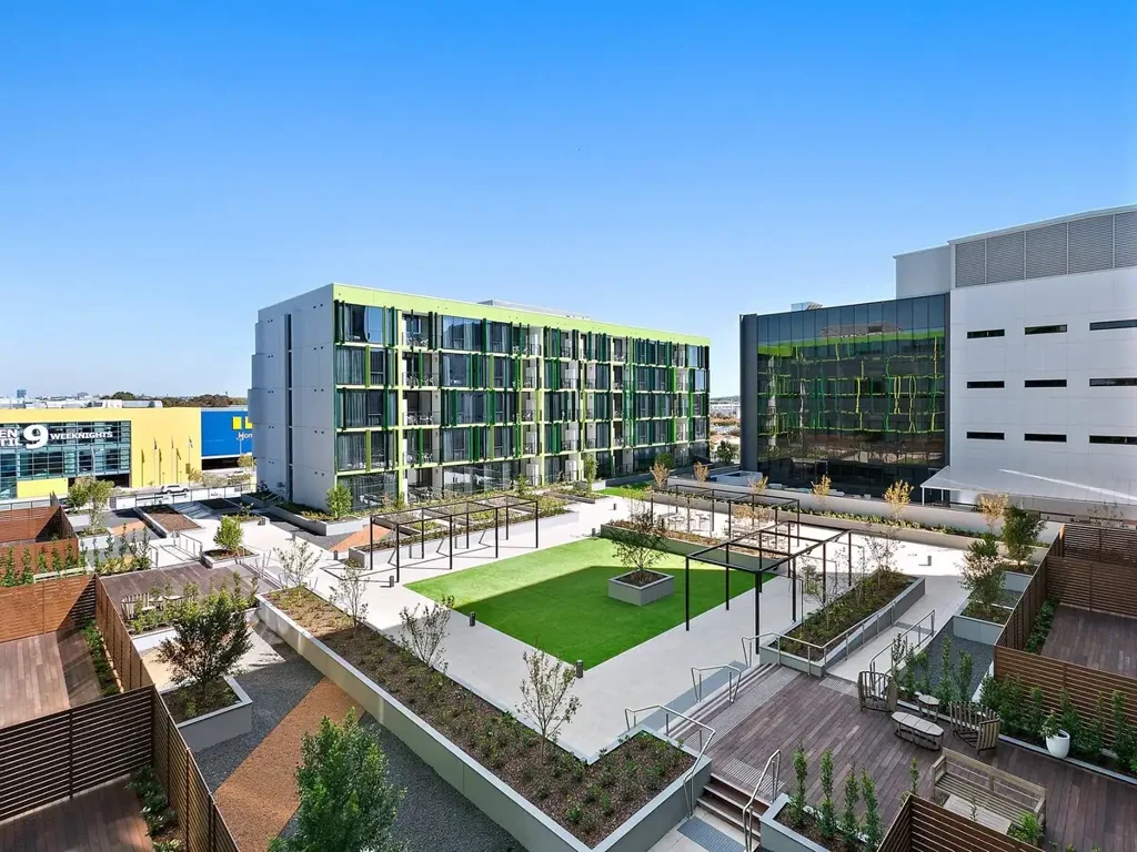 STYLISH URBAN RETREAT WITH SKYLINE VIEWS IN THE HEART OF INNALOO