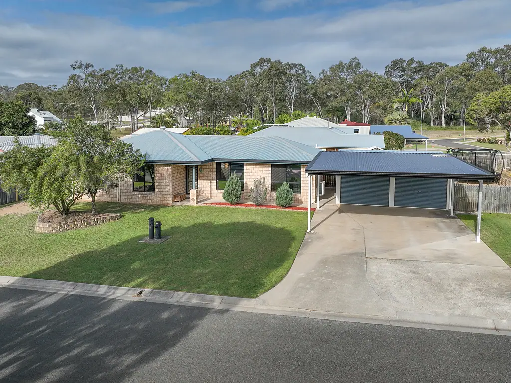 11 Michel Place, Telina, QLD 4680