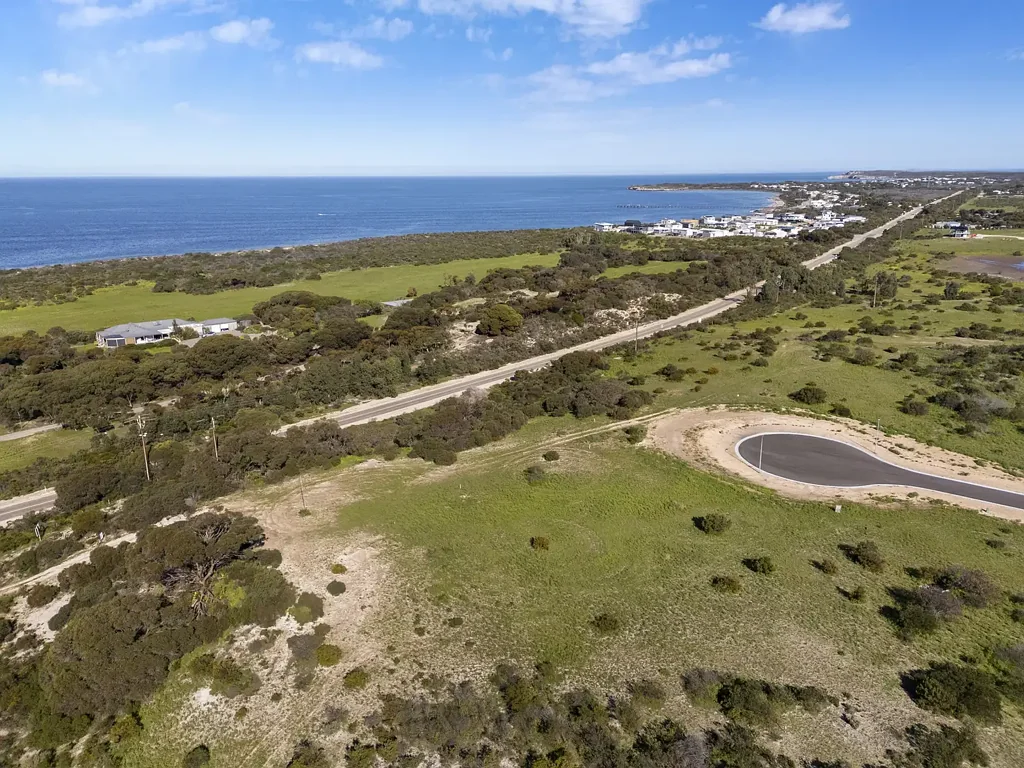 Marion Bay MARION BAY RISE * 27 Sold * STAGE 3 - PRE CONSTRUCTION SELL OFF - SETTLE SEPTEMBER 2025!