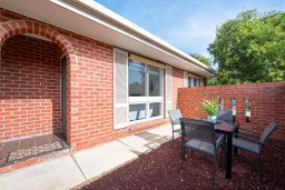 1/1 Sampson Road, Mitchell Park