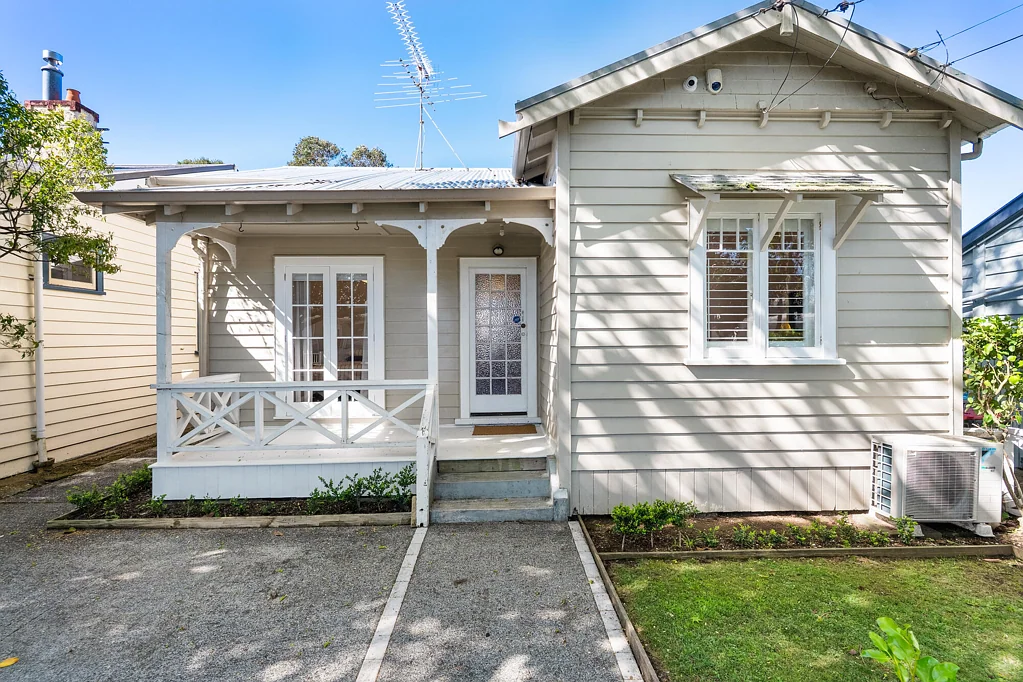 Onehunga 3房  Cardwell Classic with Potential
