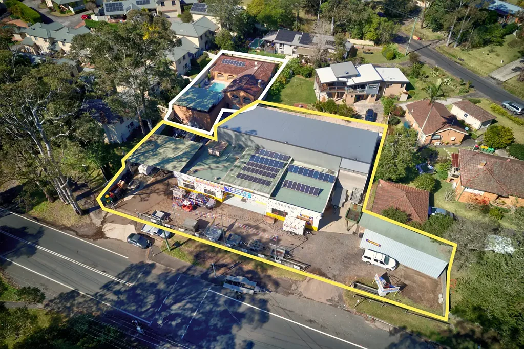 Narara 3 Bedroom Expansive Home with Business Setup & Development Potential