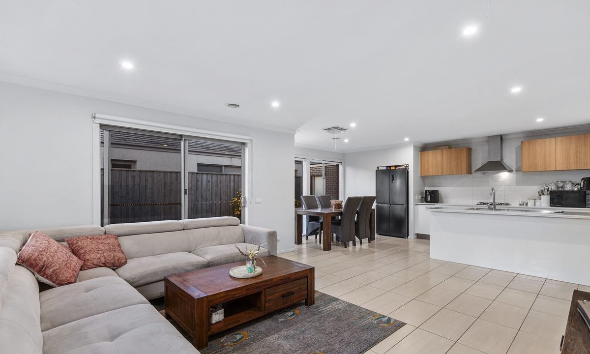 11 WERRIBEE CR, WOLLERT VIC 3750, 0部屋, 0バスルーム, House