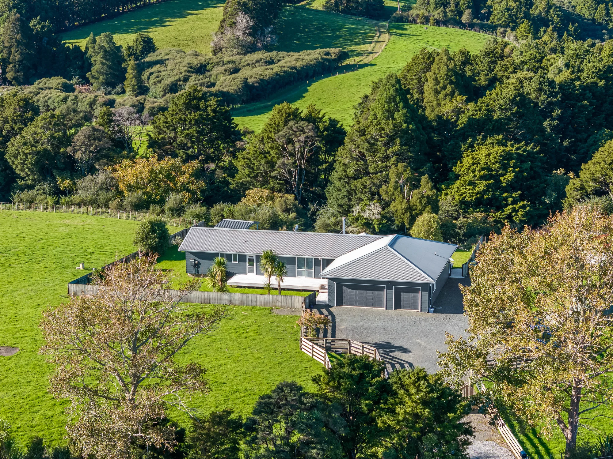 Whangaripo 4બેડરૂમ Country Calm. Exceptional Lifestyle Living