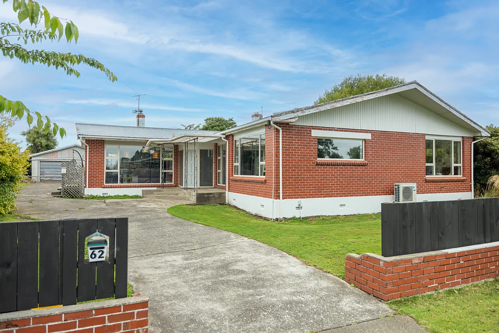 Hawthorndale 4部屋 FOUR BEDROOMS AND AN OFFICE!