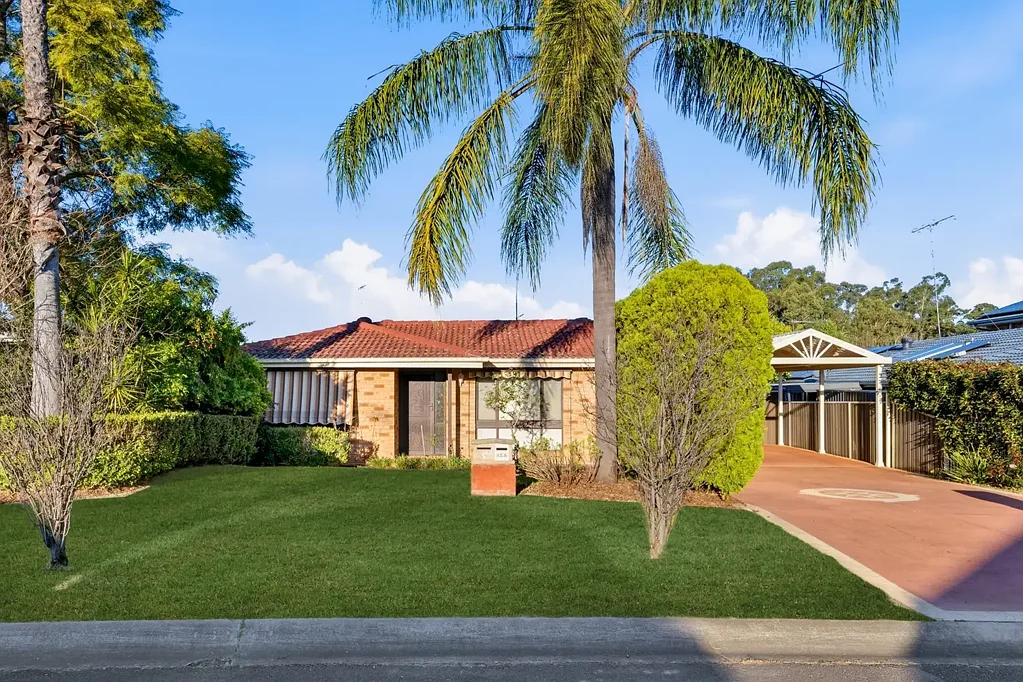 Emu Plains 4 Bedroom Dual Living Opportunity in the heart of Emu Plains