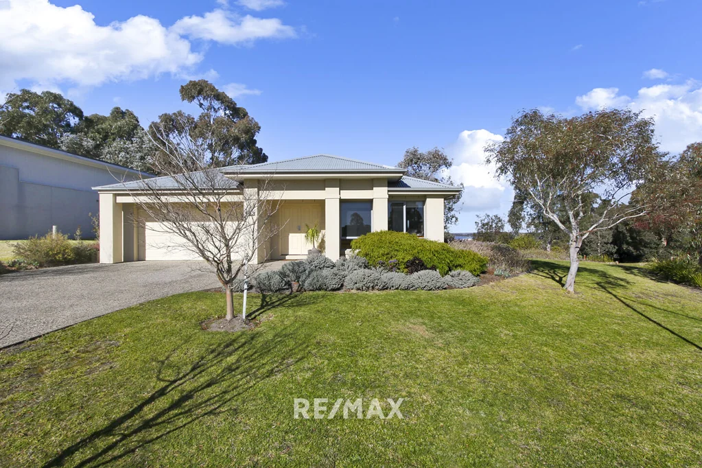123 Kings Cove Boulevard, Metung, VIC 3904