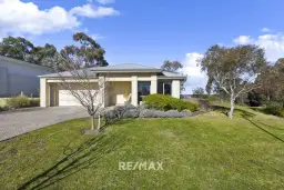 123 Kings Cove Boulevard, Metung