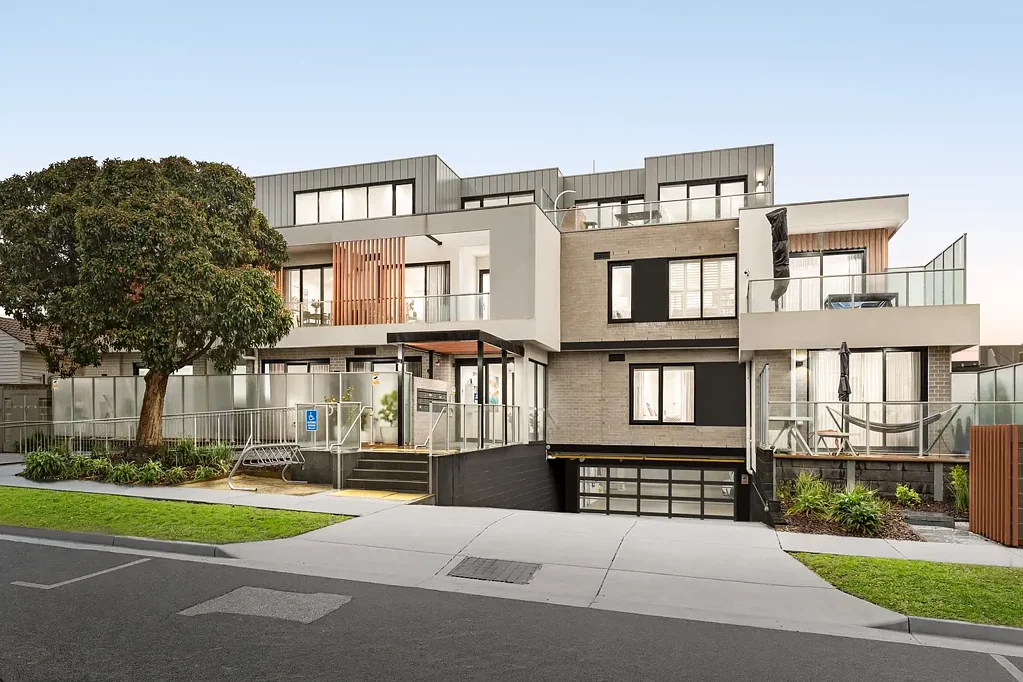 Cheltenham 1غرفة نوم Southland Convenience with Ground Floor Ease