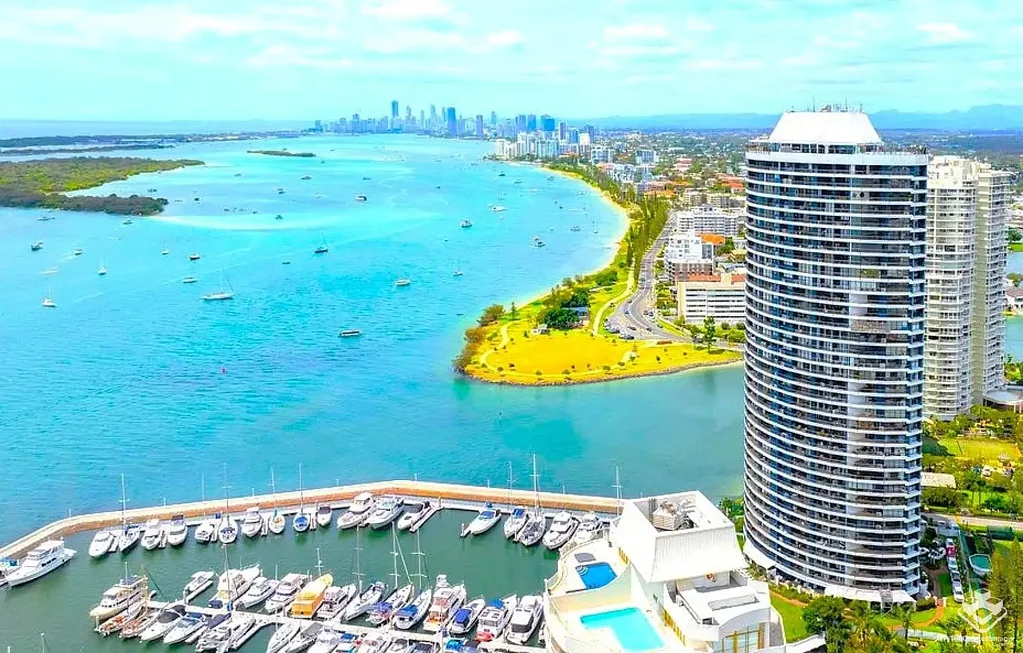 99/17 Bayview Street, Runaway Bay, QLD 4216