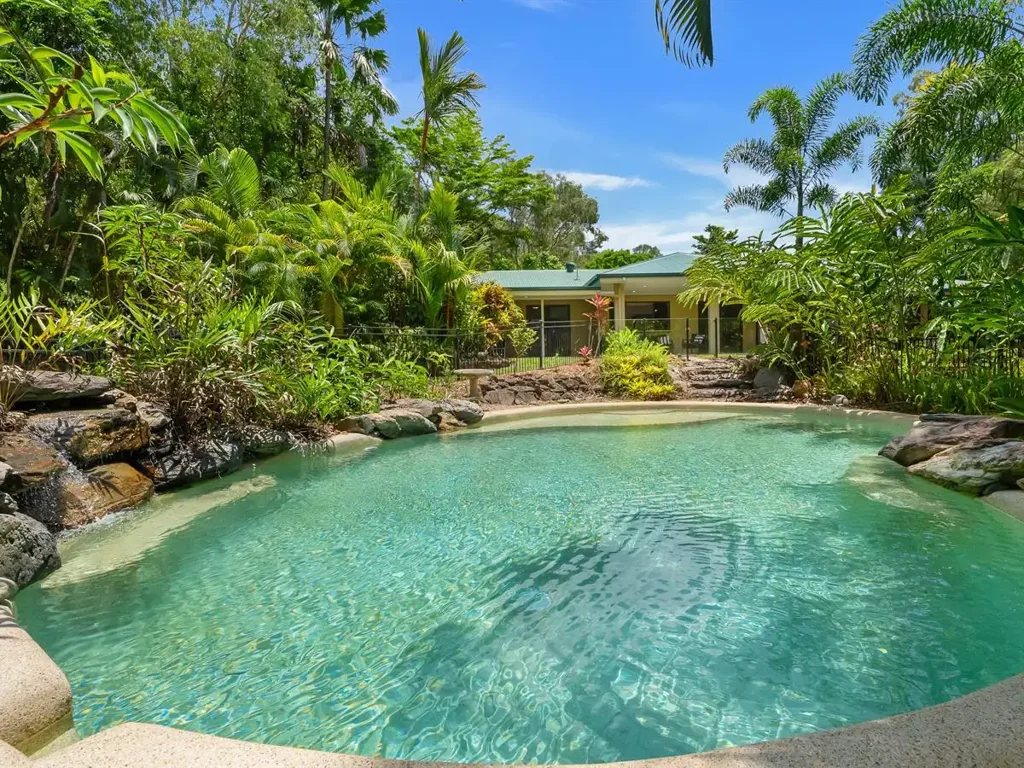 9-11 Esterina Close, Redlynch, QLD 4870