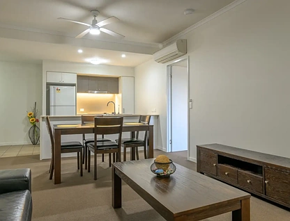 212/64 Glenlyon Street, Gladstone Central, QLD 4680, 2 slaapkamers, 2 badkamers, Unit