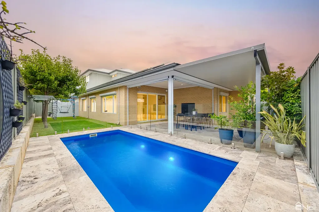 1 Exeter Court, Piara Waters, WA 6112