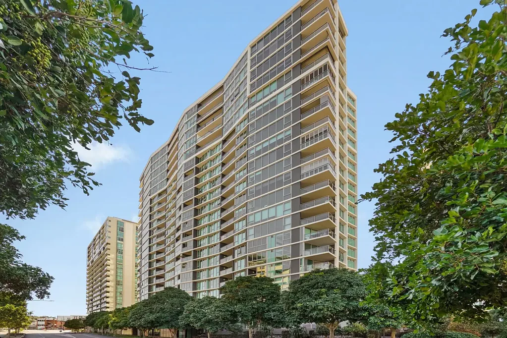 Hamilton 1房 Hamilton市中心的高品质生活 Elevated Lifestyle Living in the Heart of Hamilton