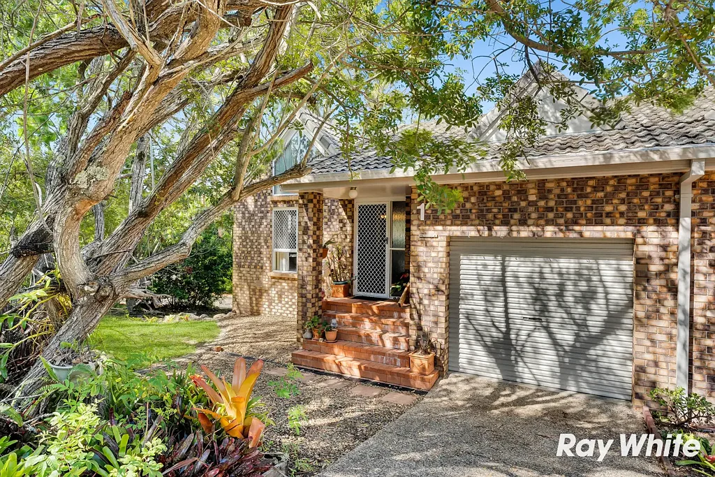 Rochedale South 2Kwarto When the ordinary Townhouse wont do, this one will!!