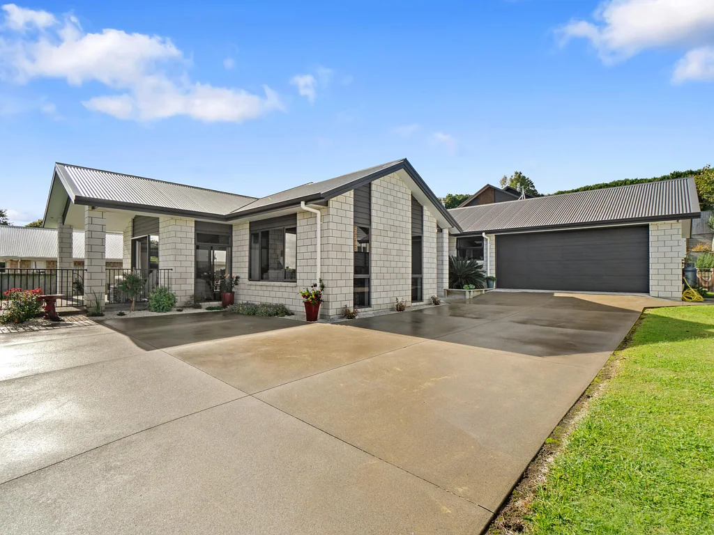 Te Awamutu 3房  Executive Living with Elevated Views