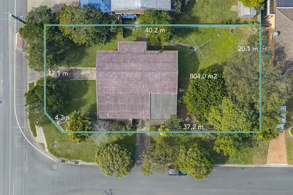 Strathpine 4غرفة نوم Family Home on an Expansive 804m² Corner Block