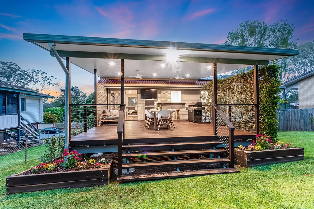 Spacious, Stylish & Ready to Enjoy - The Ultimate Entertainer's Home!