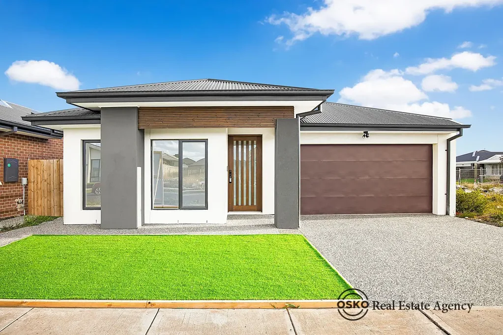 45 Sparrowhawk Crescent, Deanside, VIC 3336