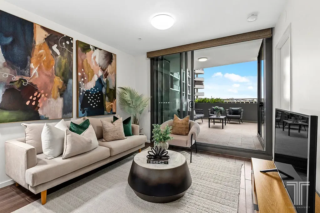 Hamilton 2 Bedroom River-View Apartment in Hamilton's Portside Wharf