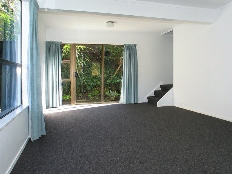 4/29 Main Road, Tawa, Wellington, 2 Bedrooms, 1 Bathrooms