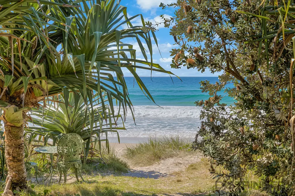 Kingscliff 2ਬੈੱਡਰੂਮ ABSOLUTE OCEANFRONT - open the door to a healthy lifestyle' 

PERSONAL INSPECTIONS WELCOME '