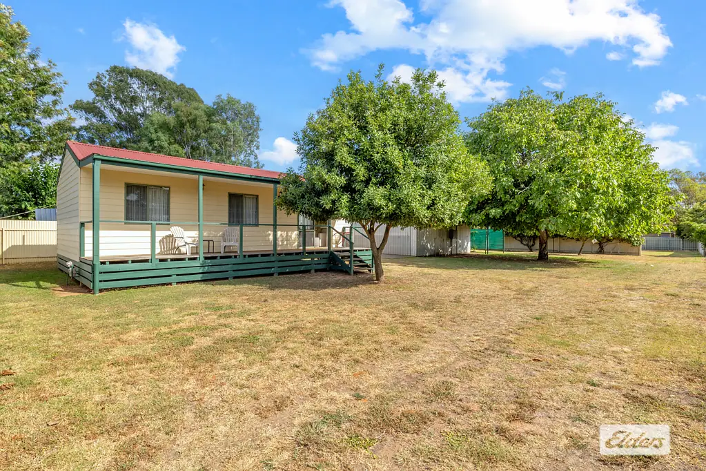 13 Russell Street, Howlong, NSW 2643
