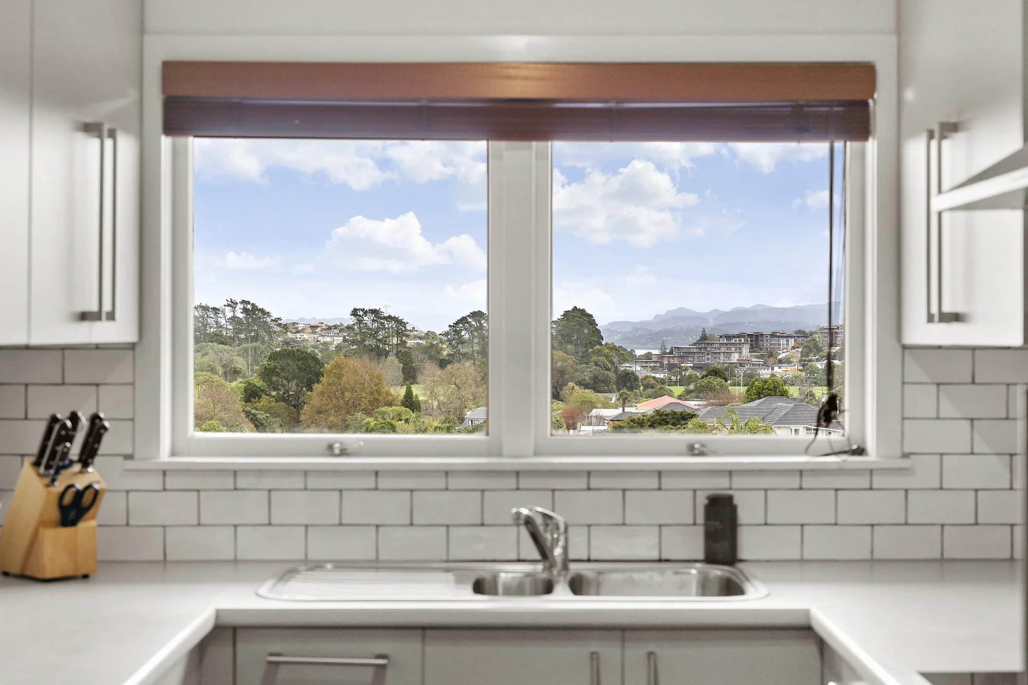Mount Roskill 2બેડરૂમ Vendors have purchased! All offers presented!