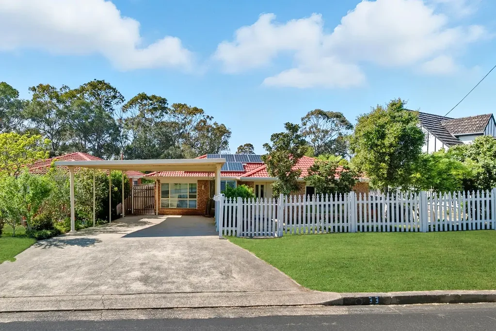 33 Lugarno Avenue, Leumeah, NSW 2560