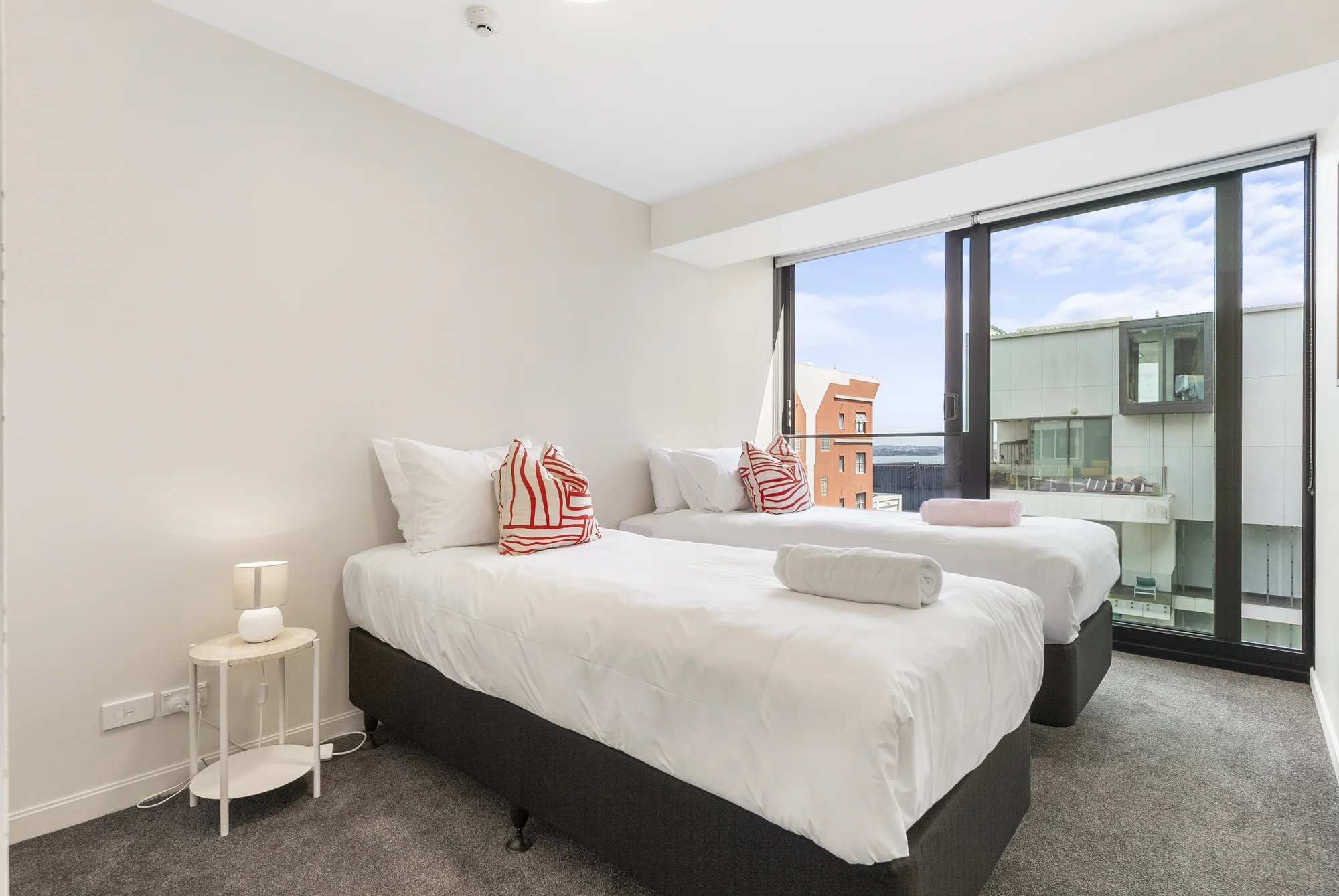 Auckland Central 3कमरा As Good as New and Ready to View