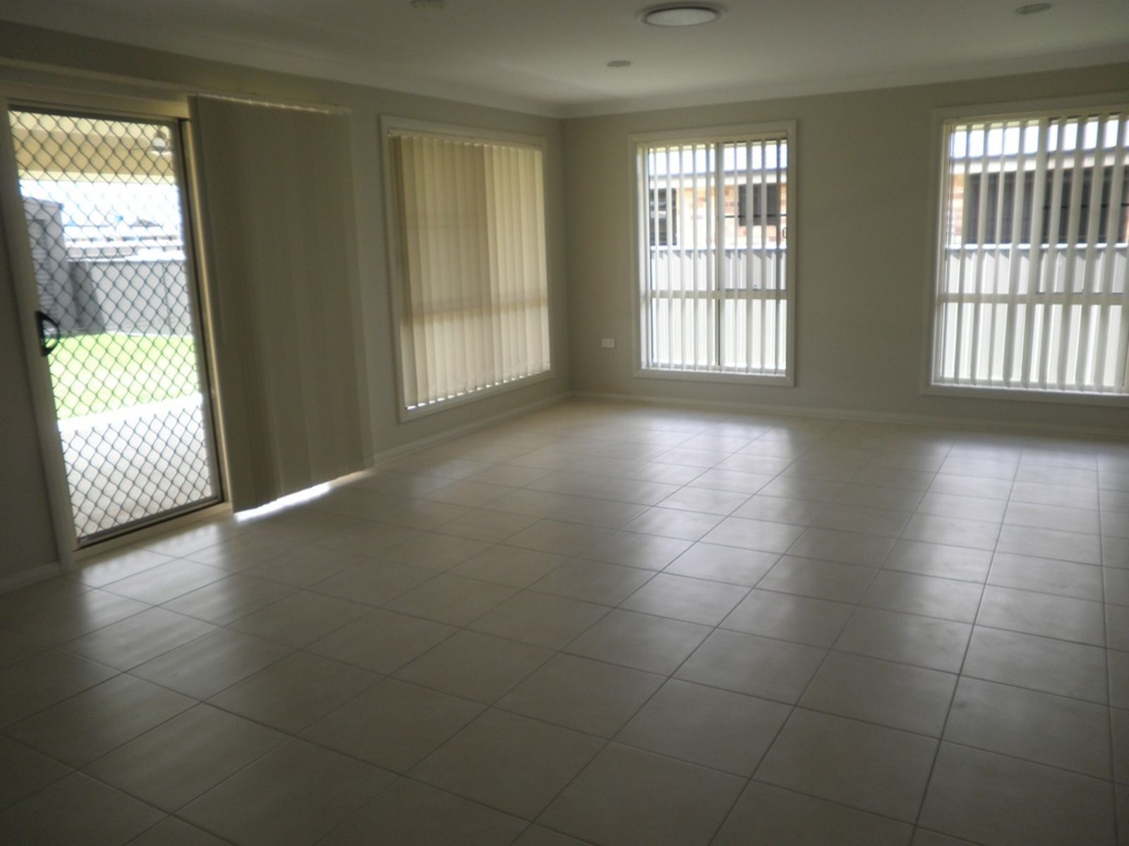 15 CAMERON ST, CHINCHILLA QLD 4413, 0房, 0浴, House