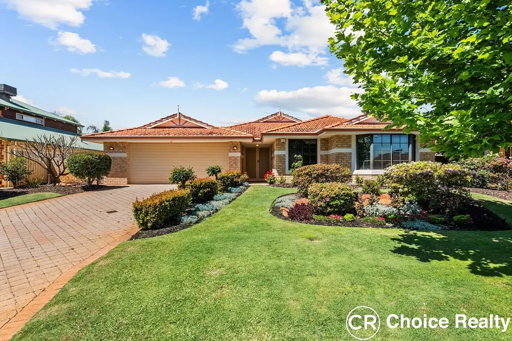 Canning Vale 5ਬੈੱਡਰੂਮ Large Family Home! Great Location! Awesome Opportunity!