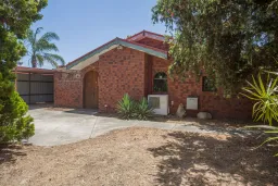 10 Southdown Place, Thornlie