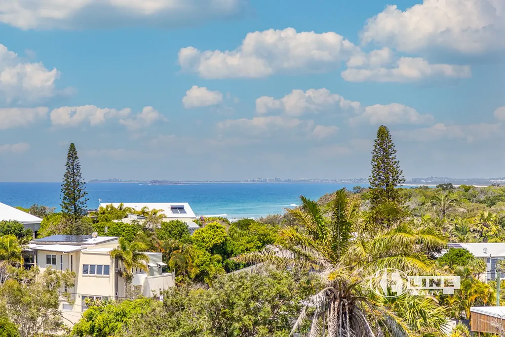 Yaroomba 4chambre 180 DEGREE MULTI LEVEL PANORAMIC VIEWS OF OCEAN & MT COOLUM

Previous Buyer's Finance Fell Through - Act Now!