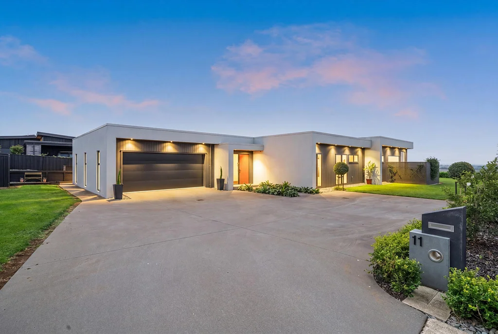 Pukekohe 3Habitaciones Architectural living with standout views