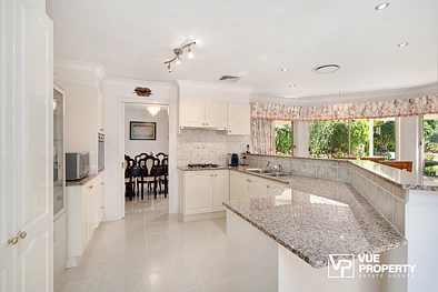 8 Watts Road, Ryde, NSW 2112, 5 phòng ngủ, 3 phòng tắm, House