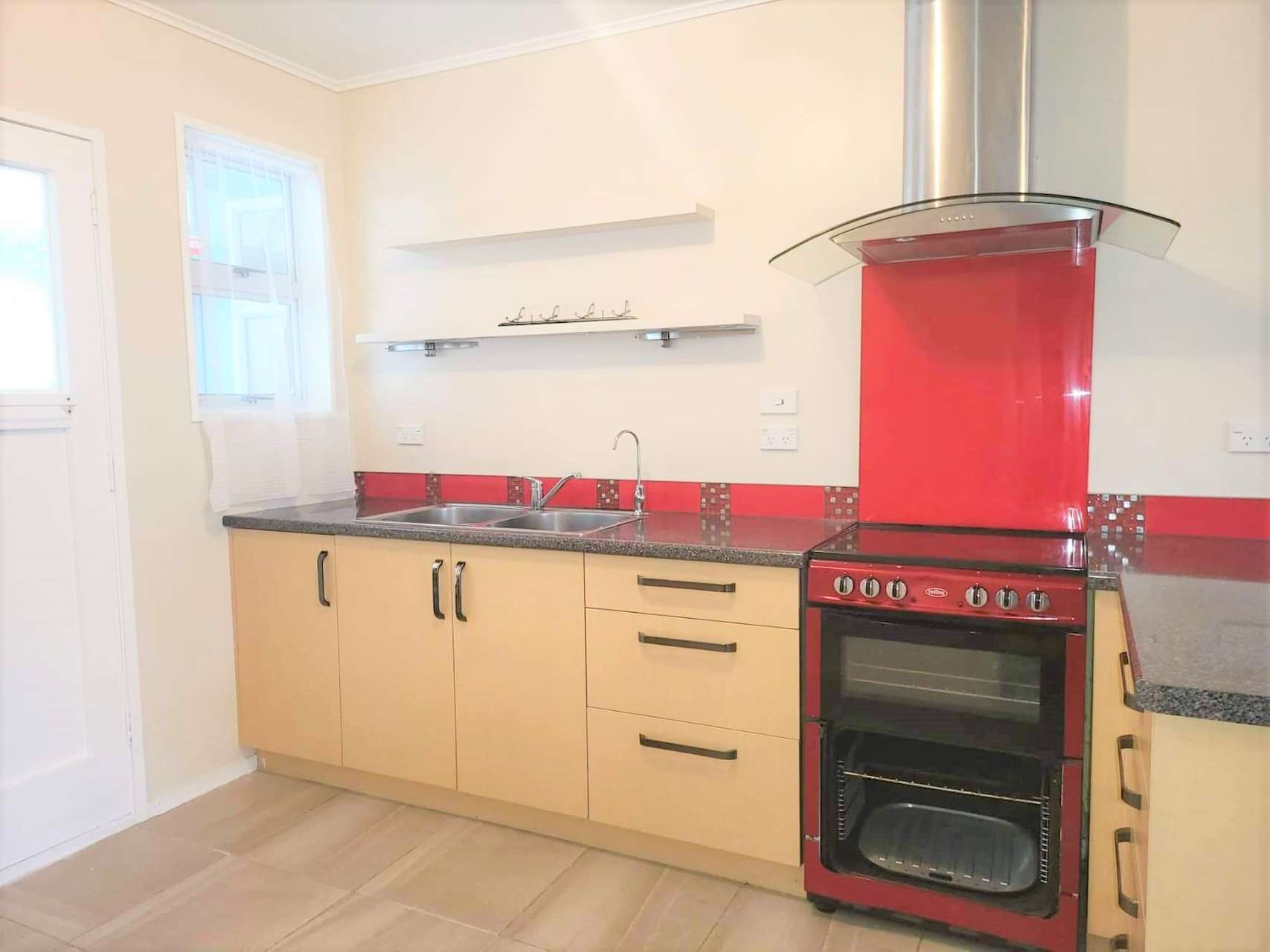 63b Polson Street, Castlecliff, Whanganui, 2 Schlafzimmer, 1 Badezimmer