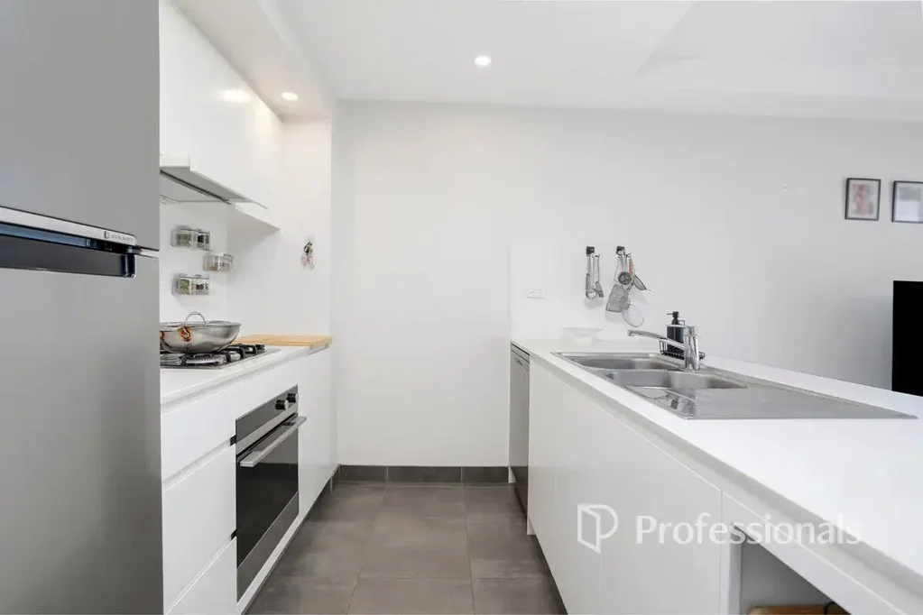 Tallawong 1房  Modern Elegance with everyday Convenience